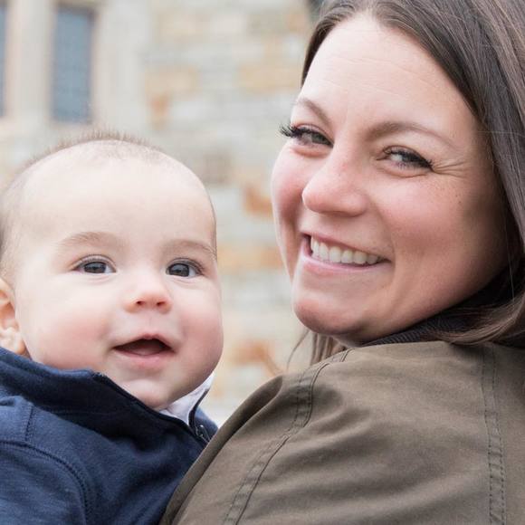 Meet your Posher, Nicole - Picture 1 of 1